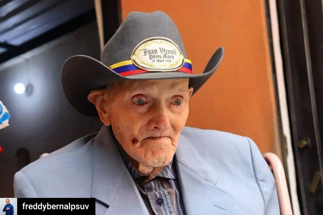 The oldest man in the world is 113 years old: Juan Vicente Mora drinks strength every day and does not take medication